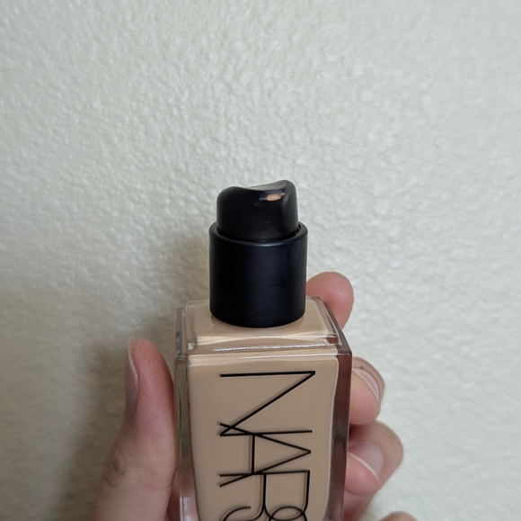 Nars Light Reflecting Foundation Fiji - Picture 7 of 7